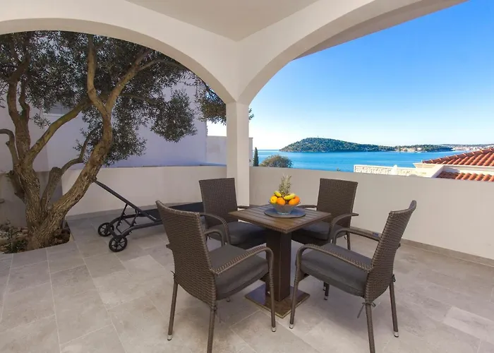 בית הארחה Malis 3*