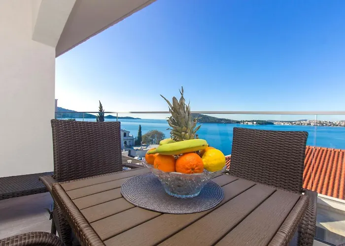 בית הארחה Malis