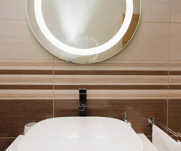 Malis 招待所 Ražanj