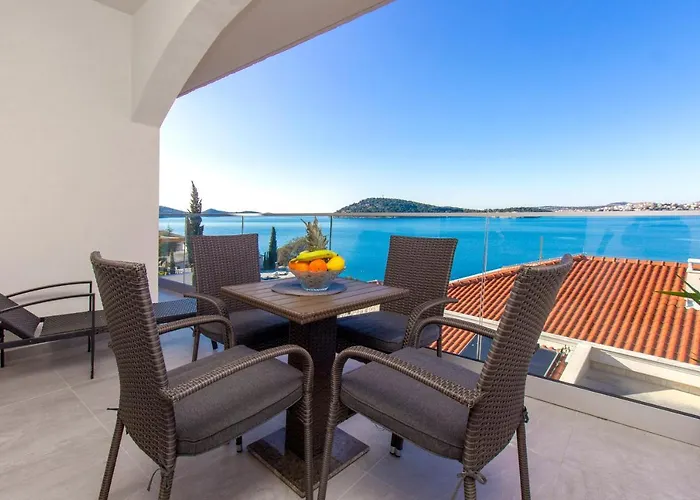 בית הארחה Malis